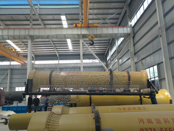 駐馬店西平的客戶，您采購(gòu)的豬糞烘干機(jī)已發(fā)出，請(qǐng)查收
